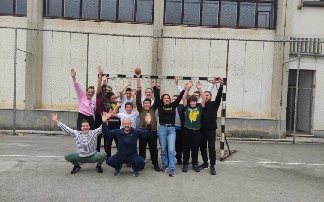 Prijateljska utakmica između učenika i djelatnika Škole