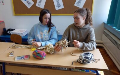 “Druga ruka Zemlju čuva” – nagrađeni školski projekt